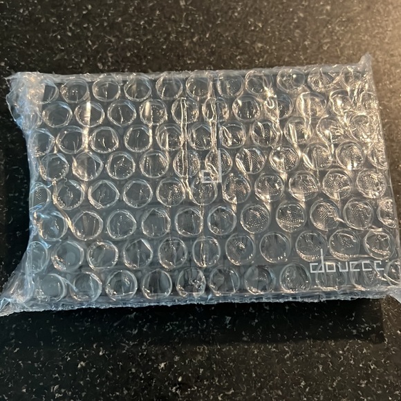 New Doucce Freematic eye shadow pro pallet in neutral NWOT - Picture 5 of 5